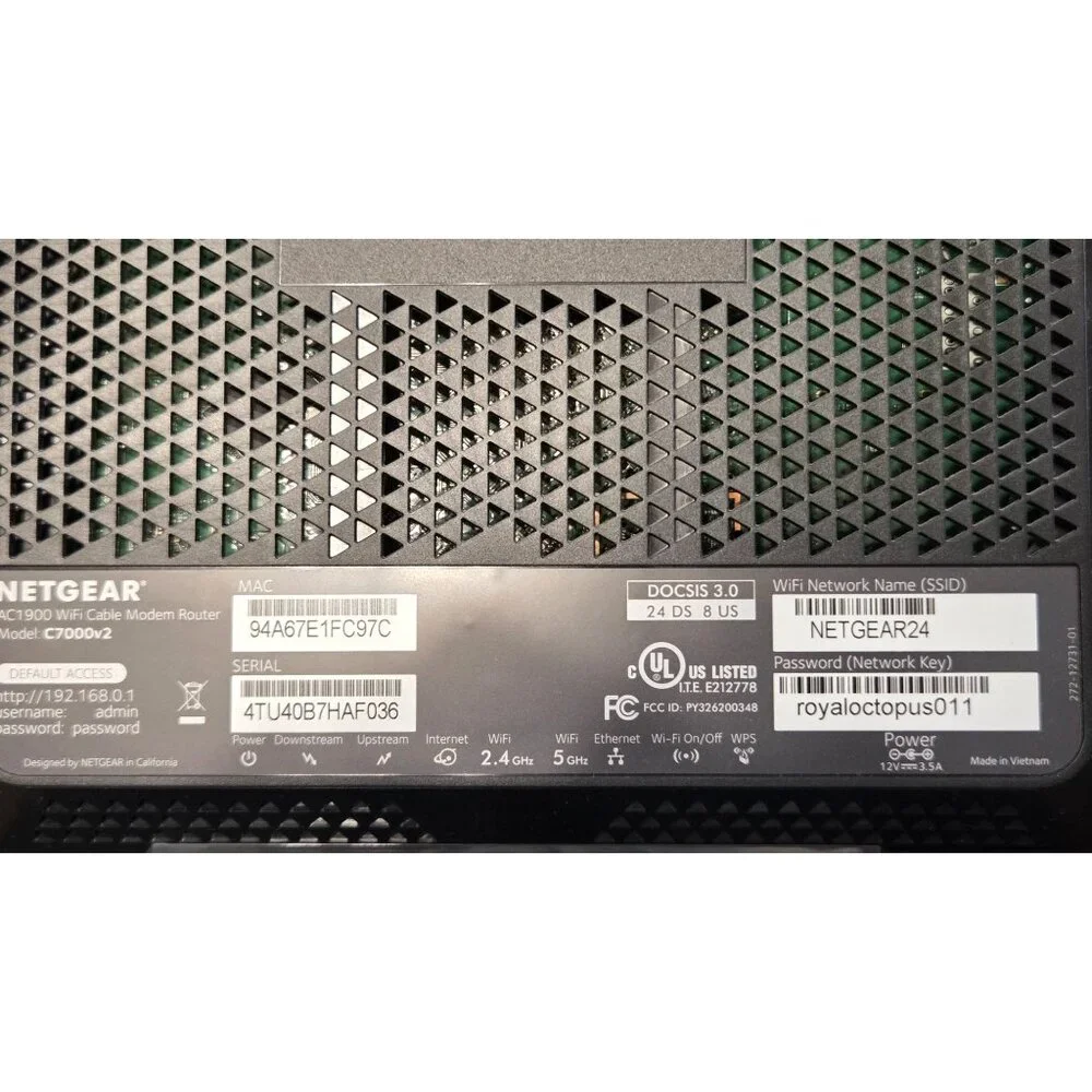 NETGEAR Nighthawk AC1900 DOCSIS 3.0 Cable Modem Router (C7000-1AZNAS) - Picture 3 of 9